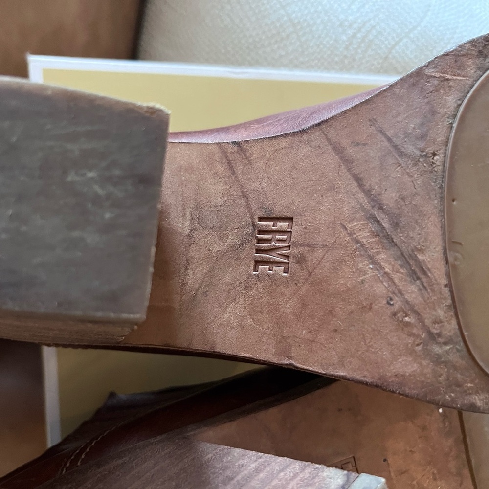 Frye Faye Shootie leather ankle boots. Perfect western style! - Picture 8 of 12